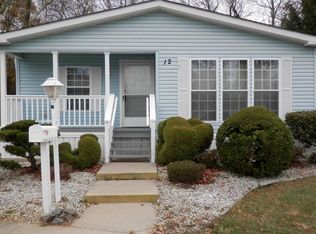 12 Easy St, Freehold, NJ 07728