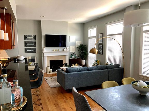 Living Room (Staged)