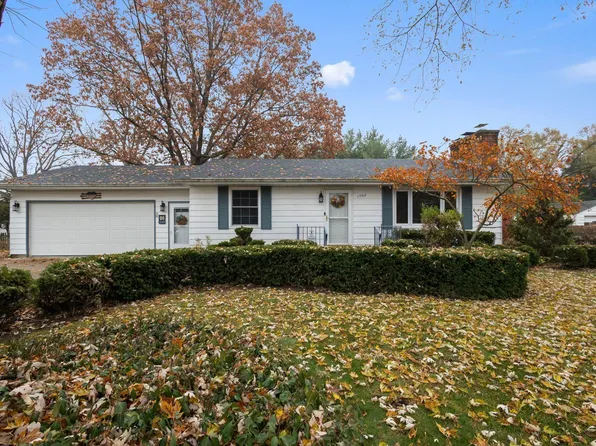 1702 N Merrifield Ave, Mishawaka, IN 46545