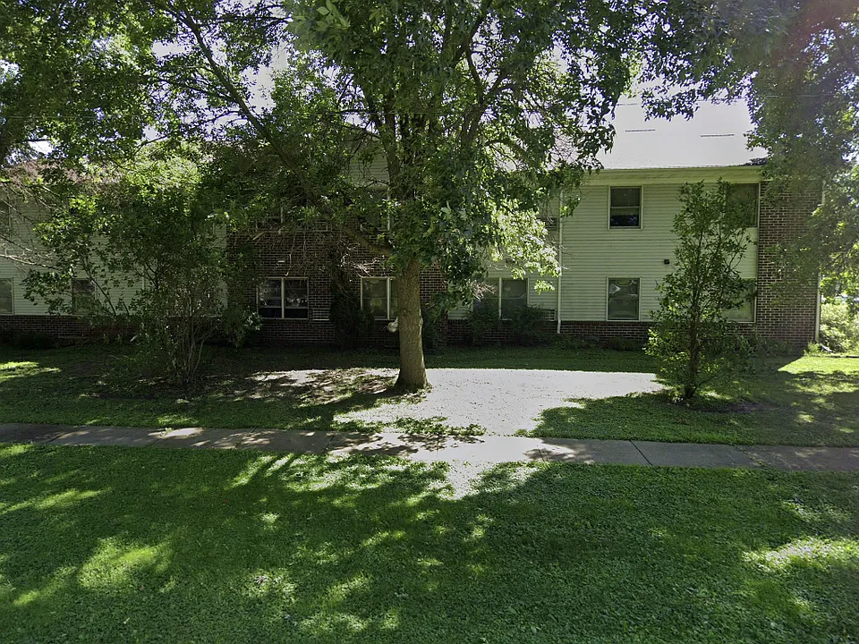222 N Central St
