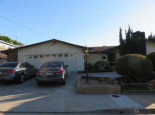 8227 Phyllis Pl, San Diego, CA 92123