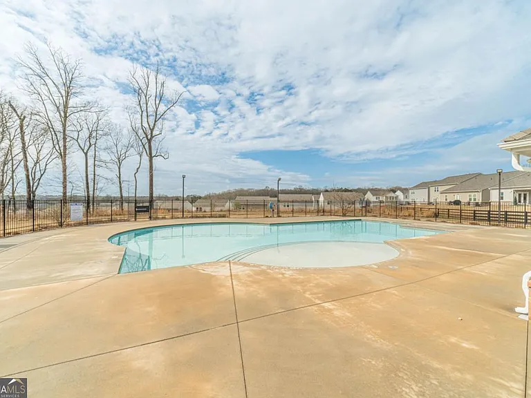 222 Knightsbridge Ln — Photo 45