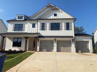 112 Winding Rose Dr, Hoschton, GA 30548