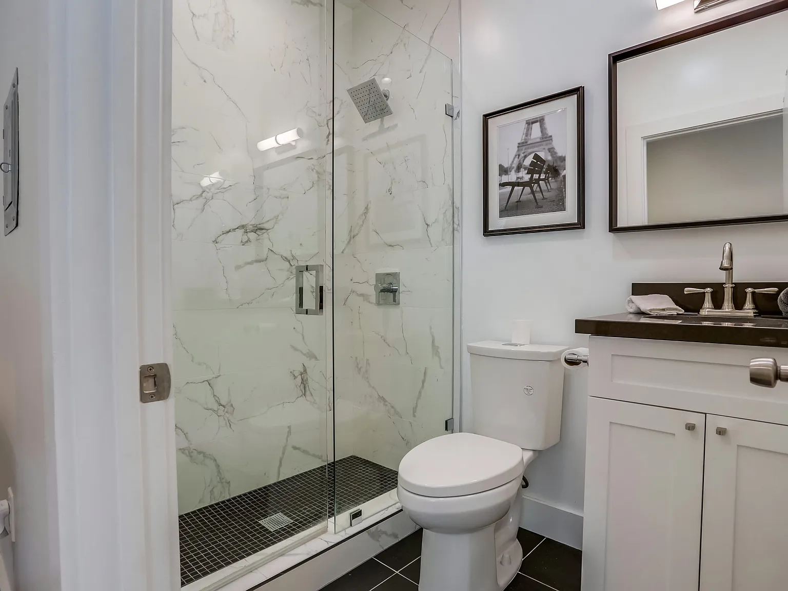 Studio, 450 sqft, $2,400 — Photo 4