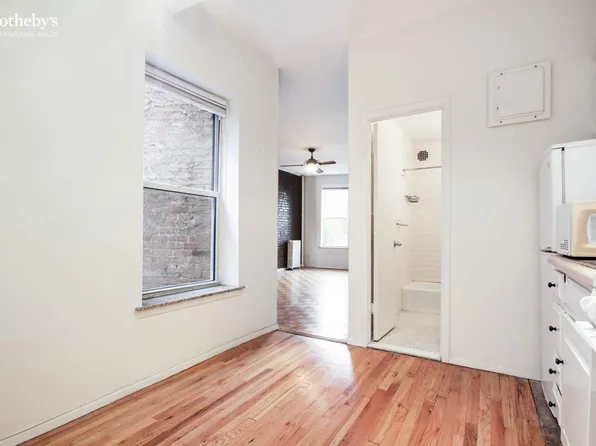 234 East 14th Street image 8 of 10