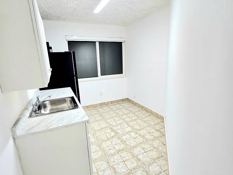 14800 Robinson St — Photo 6