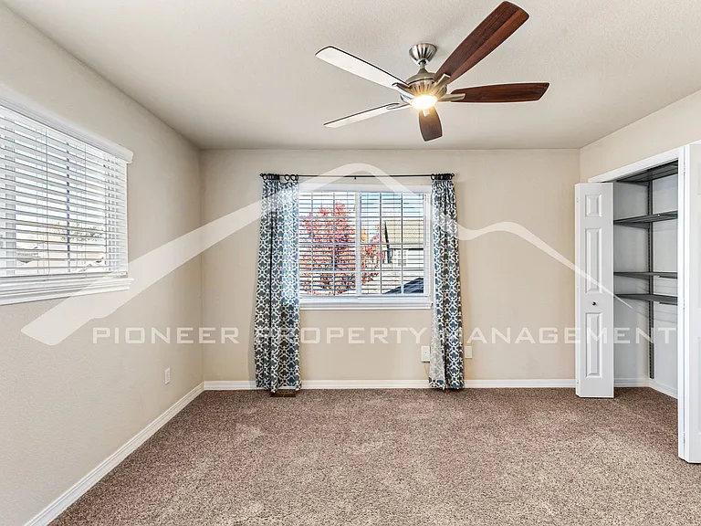 438 N Parkside Dr #A — Photo 15
