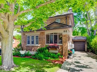 90 Brock St, Kitchener, ON N2M1X3