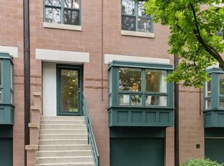 641 W Willow St APT 104, Chicago, IL 60614