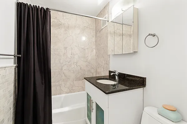 Rented by Alphonzo Greene, LREB | media 7