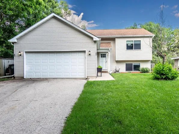 9033 271st AVENUE, Salem, WI 53168