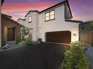 2972 Villa Catalonia Cir, Corona, CA 92881