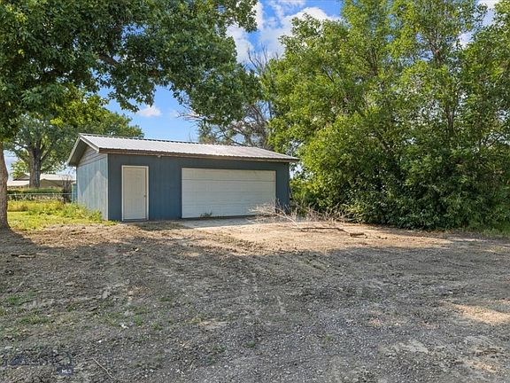 5th image of 8020 Wade St