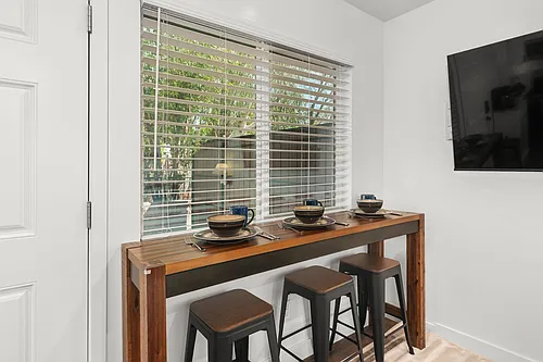 1242 E Pierce St #1 Photo 1