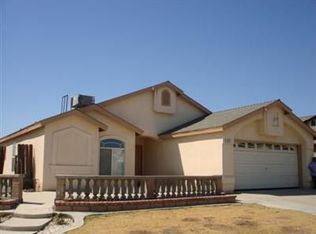 1842 Meadow Ave, Delano, CA 93215