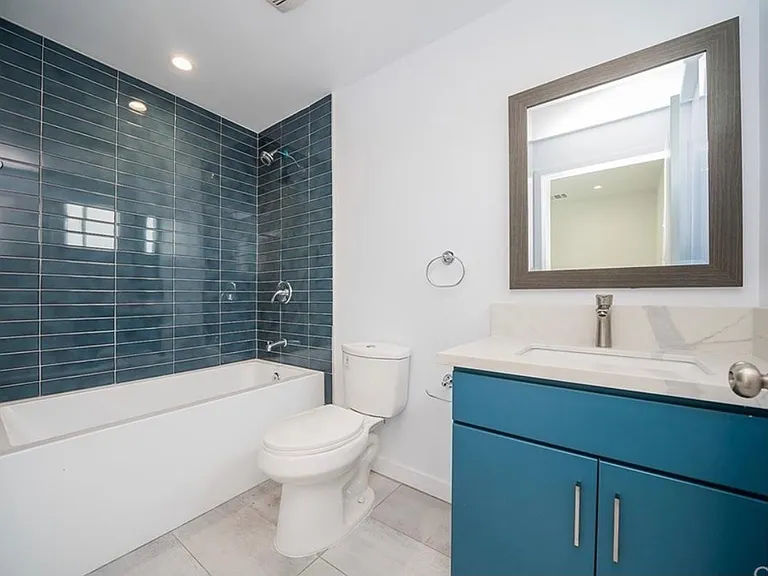 632 N Boyle Ave — Photo 8