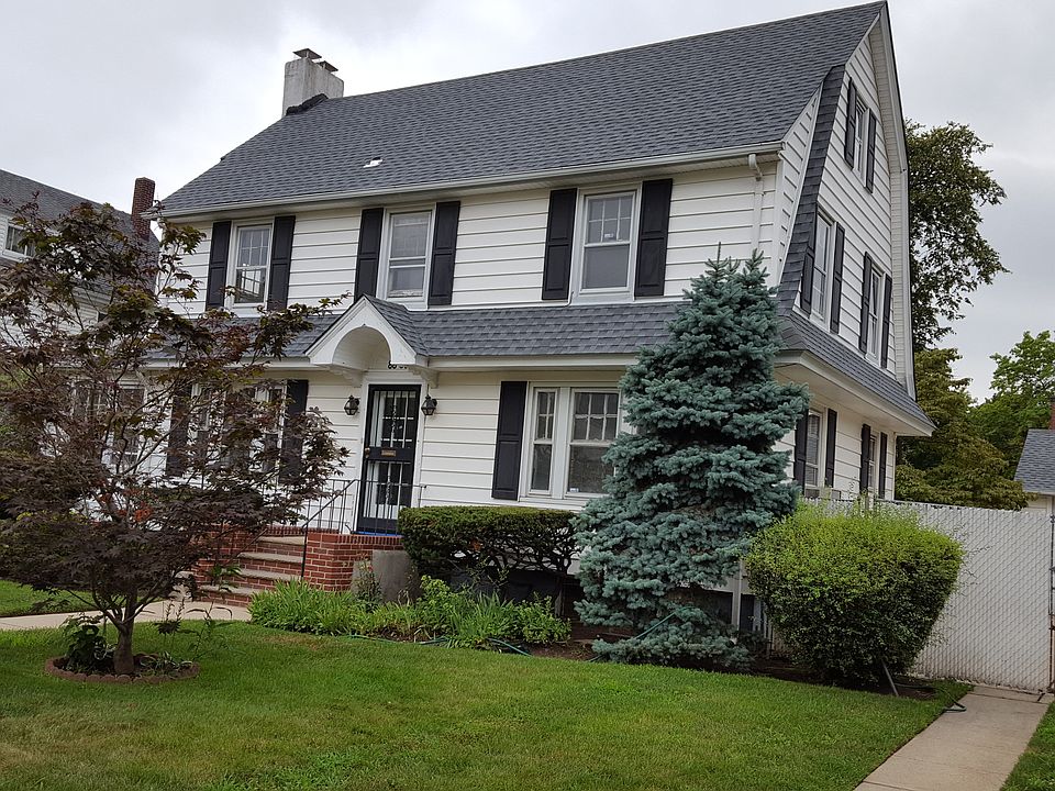 2nd image of 88-90 195th St