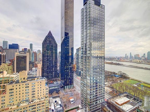 5th image of 333 E 45th St APT 31D