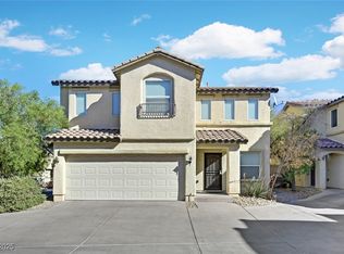 8301 Wildwood Glen Dr, Las Vegas, NV 89131