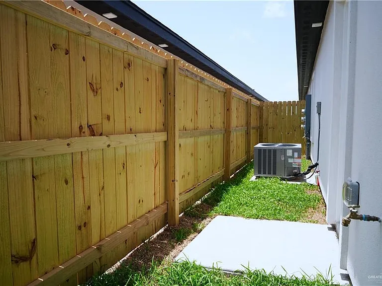 1217 S Woodland Dr #2 — Photo 13