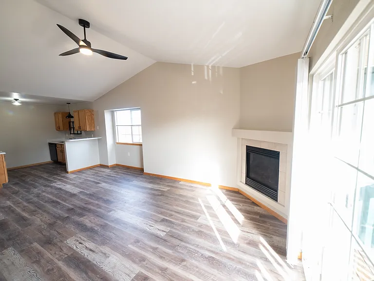 1221 University Ave #F301 — Photo 7