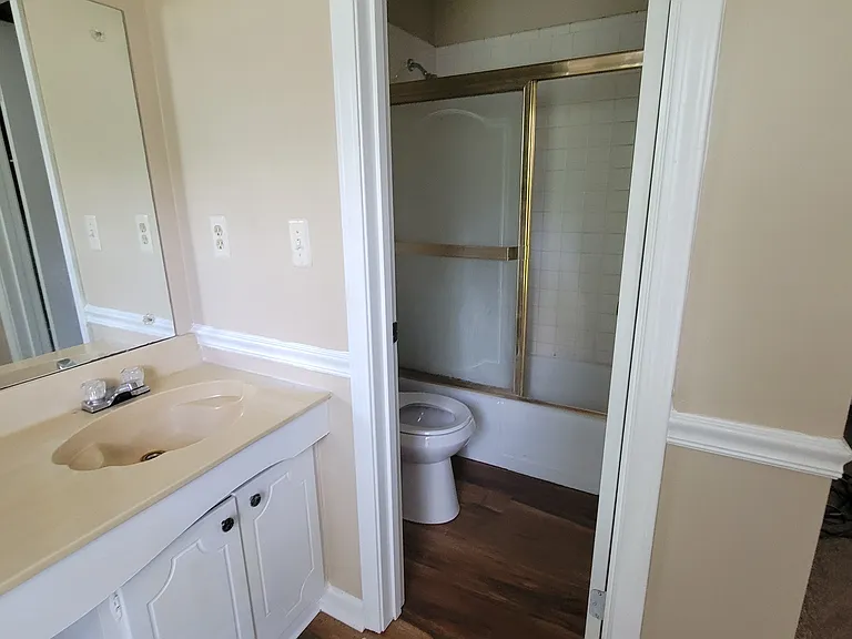 5670 Gaywinds Ave — Photo 14