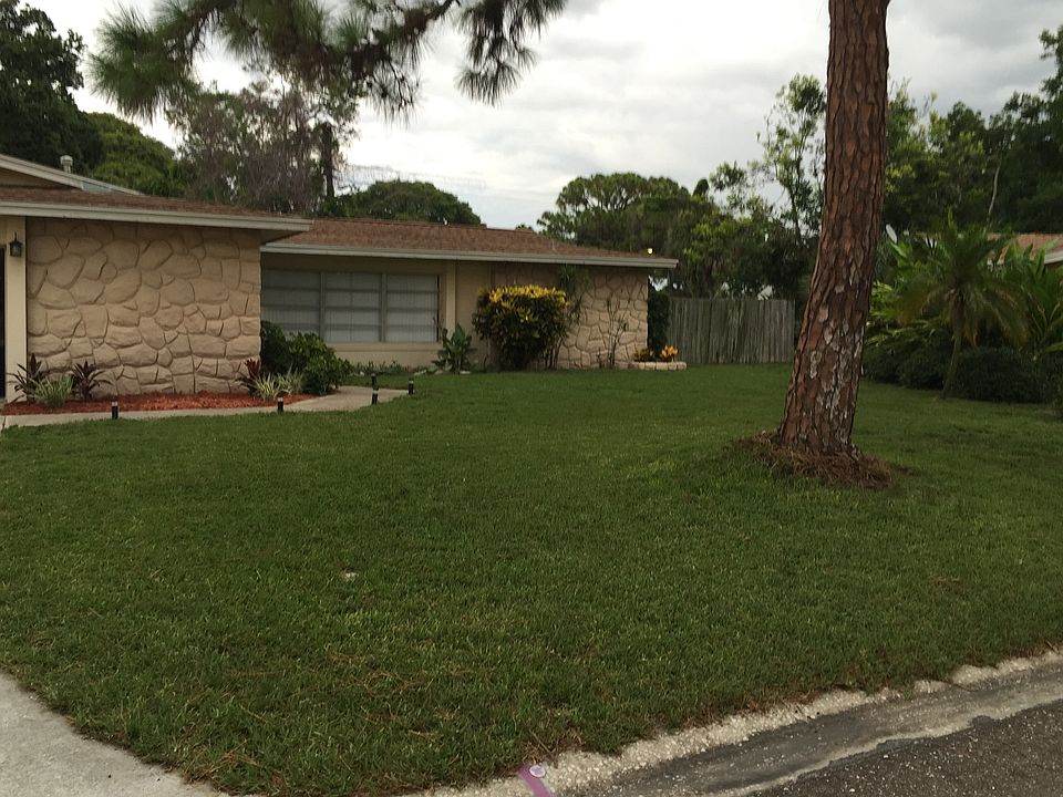 1st image of 4113 52nd Ave S