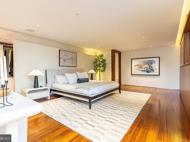 210 W Rittenhouse Sq #2106-2107 — Photo 38