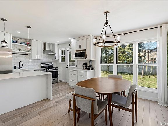 5th image of 25 Leonard Road