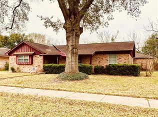 2212 Peach Ln, Pasadena, TX 77502