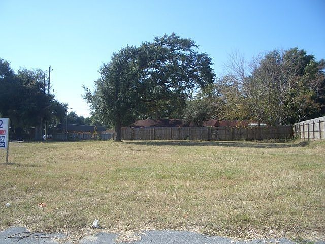 1st image of 3405 N Pace Blvd