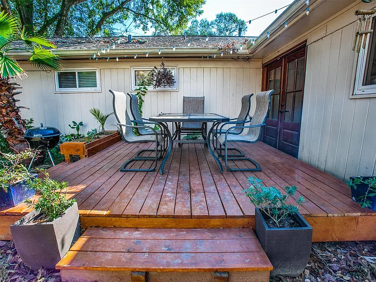 8503 Manhattan Dr — Photo 39