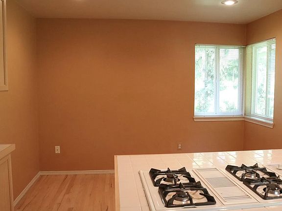 5th image of 12935 SE 26th Pl APT D1