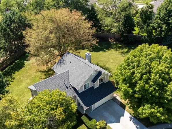 17345 William Cir, Omaha, NE 68130