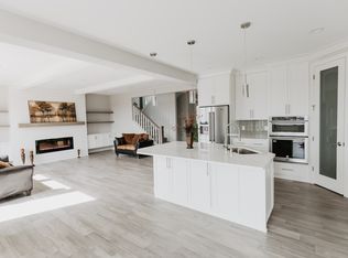 13205 Southridge Rd, Minnetonka, MN 55305