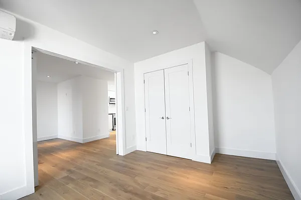 Rented by Corcoran | media 25