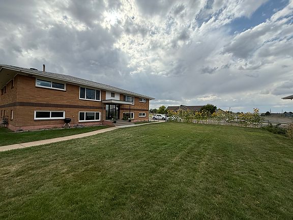 2nd image of 1421 13th St S APT 1
