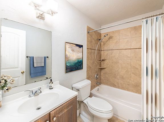 4th image of 2500 Avenue E #6A