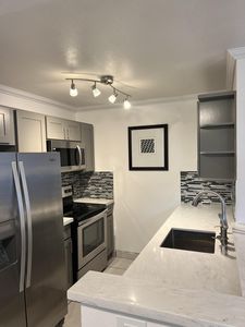 160 Keonekai Rd APT 1-103, Kihei, HI, 96753