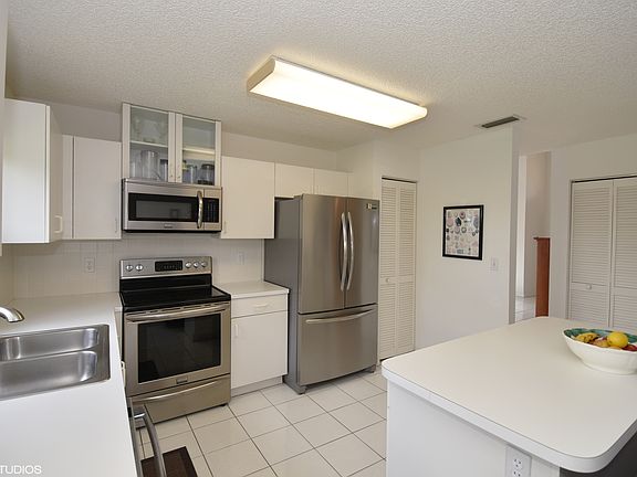 5th image of 2051 NW 182nd Ter