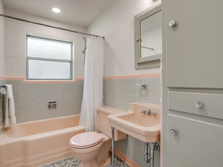 2920 Ryan Place Dr — Photo 9