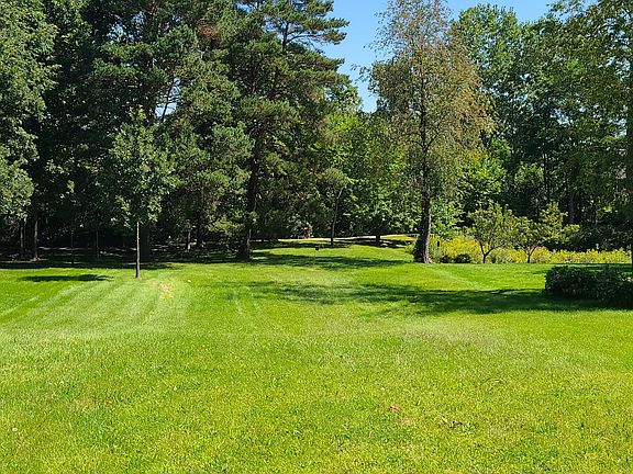 2nd image of 8256 Bridgeway Dr