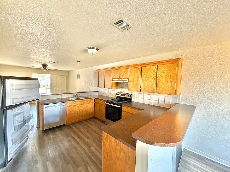 212 Janelle Dr