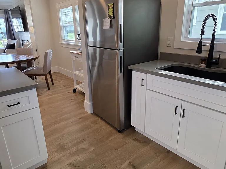 1409 E Samuel Ave — Photo 20