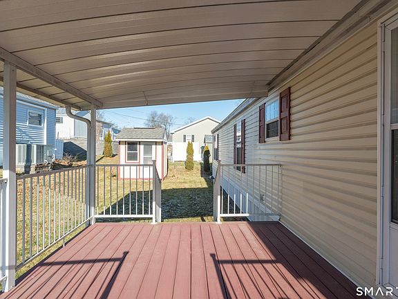 4th image of 4 Maple Road