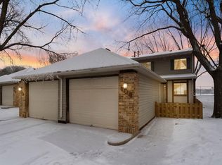 192 Bridlewood Dr, Saint Paul, MN 55119