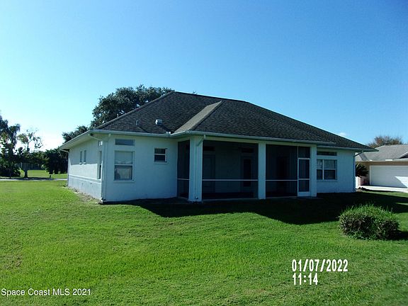 4th image of 239 Lake Shore Dr #0