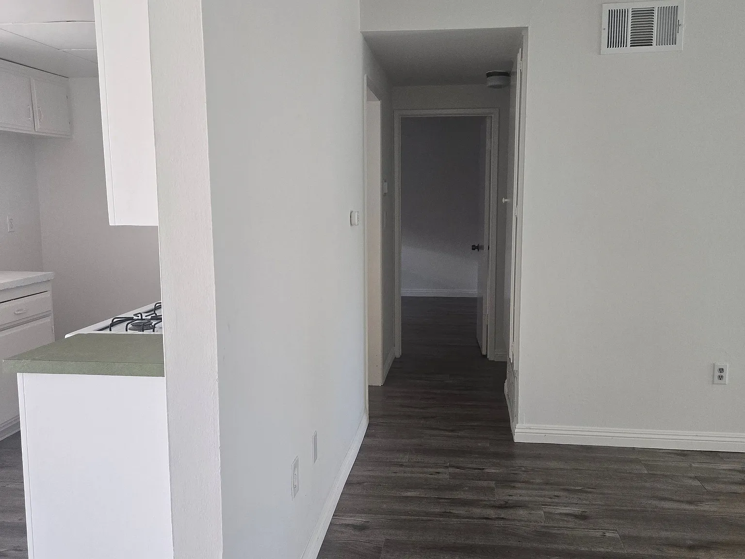 2 bed, 1120 sqft, $2,450 — Photo 2