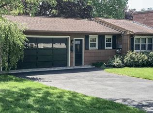 22 Clover Ln, Haverhill, MA 01835