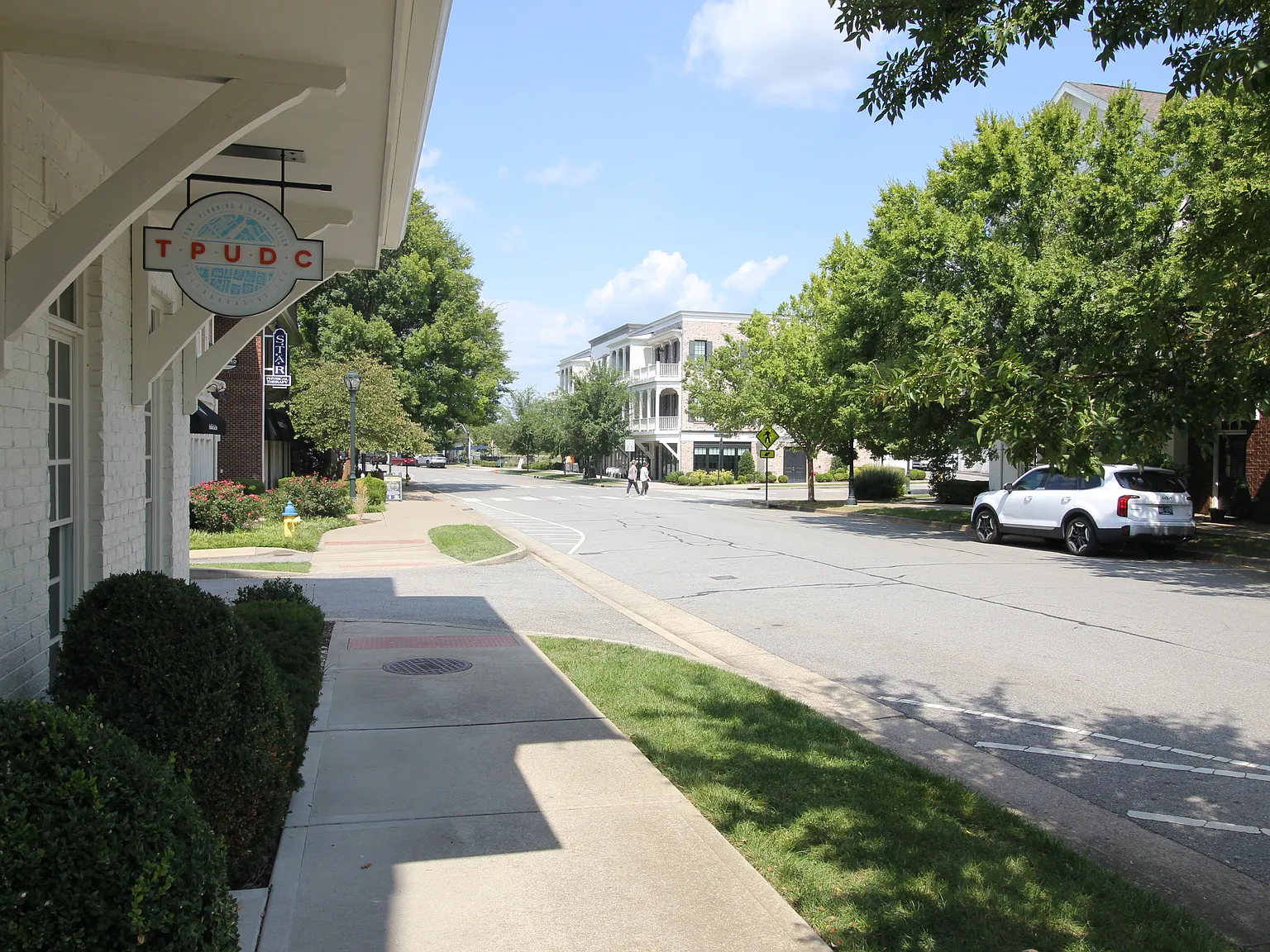 2 bed, 3.5 bath, 1993 sqft, $3,295 — Photo 3